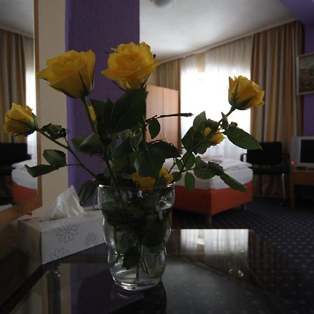 Carlton Hotel Francoforte sul Meno Esterno foto