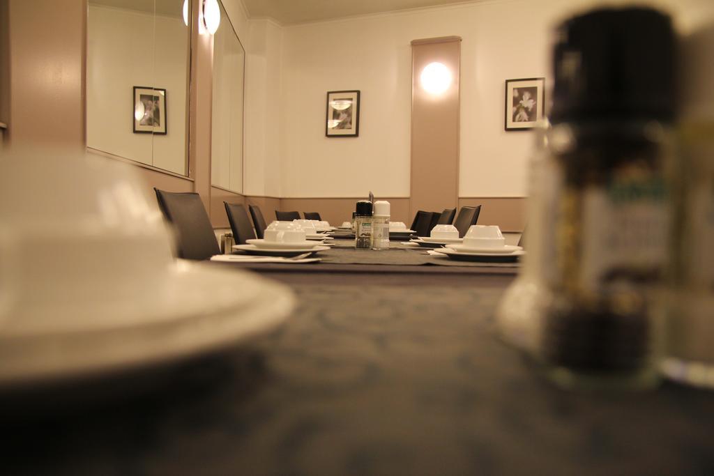 Carlton Hotel Francoforte sul Meno Esterno foto